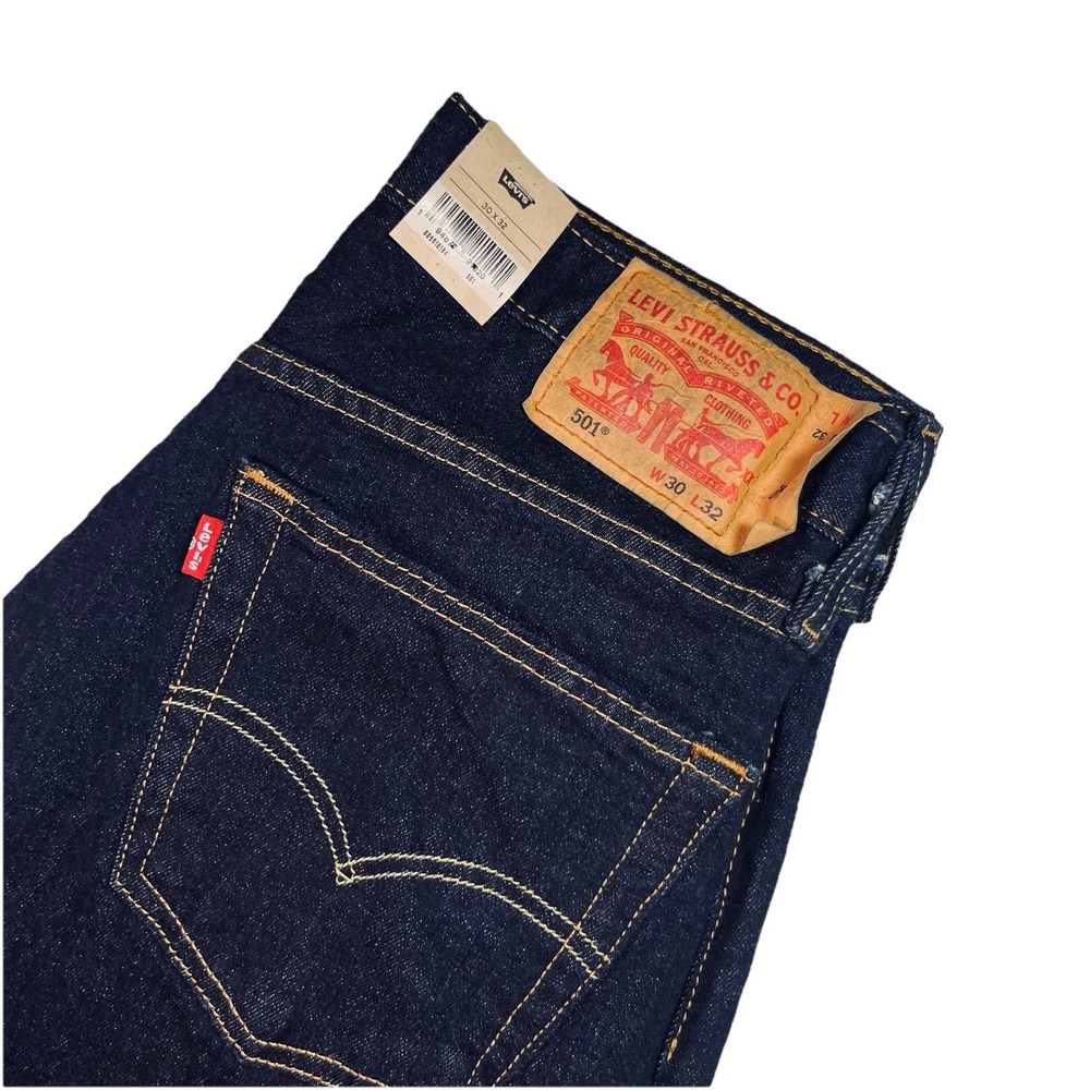 NWT Levis Men's 501 Button Fly Jeans Dark Blue Wash 30x32‎